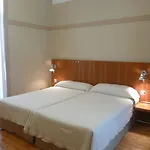 Carolinas Garden בית הארחה 3*